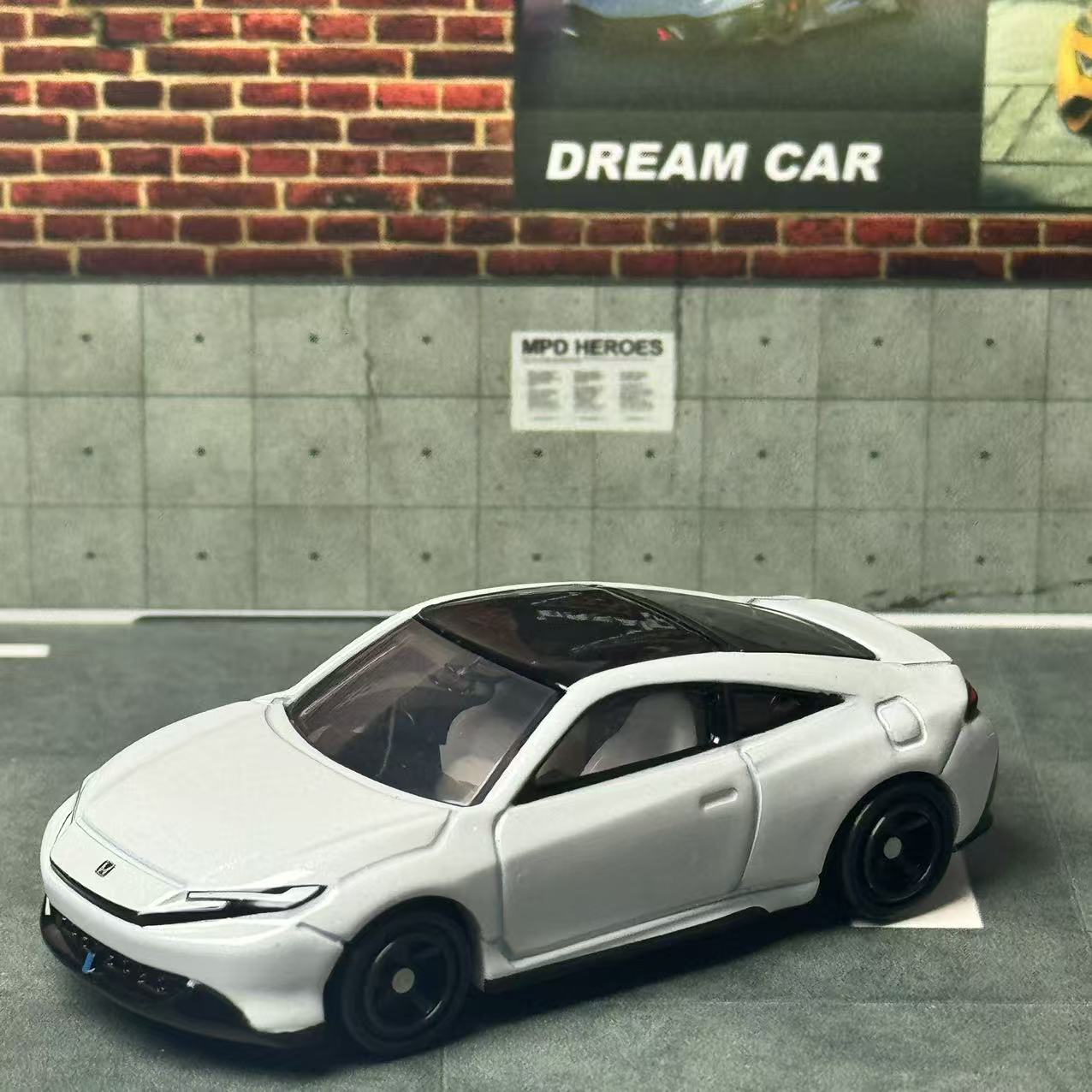 Vintage Collectible Toy Cars - Takara Tomy Tomica No. 10 Mobil